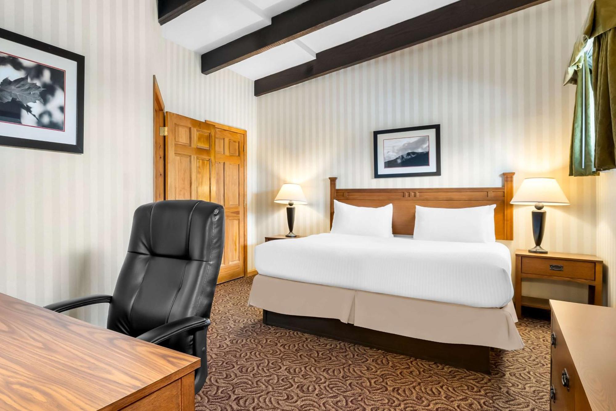 Best Western Adirondack Inn Lake Placid Exterior photo
