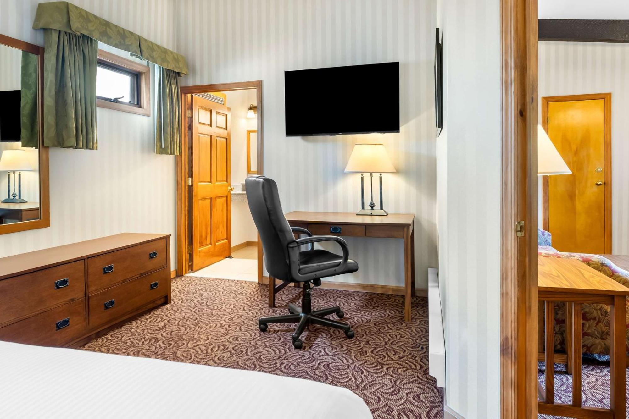 Best Western Adirondack Inn Lake Placid Exterior photo