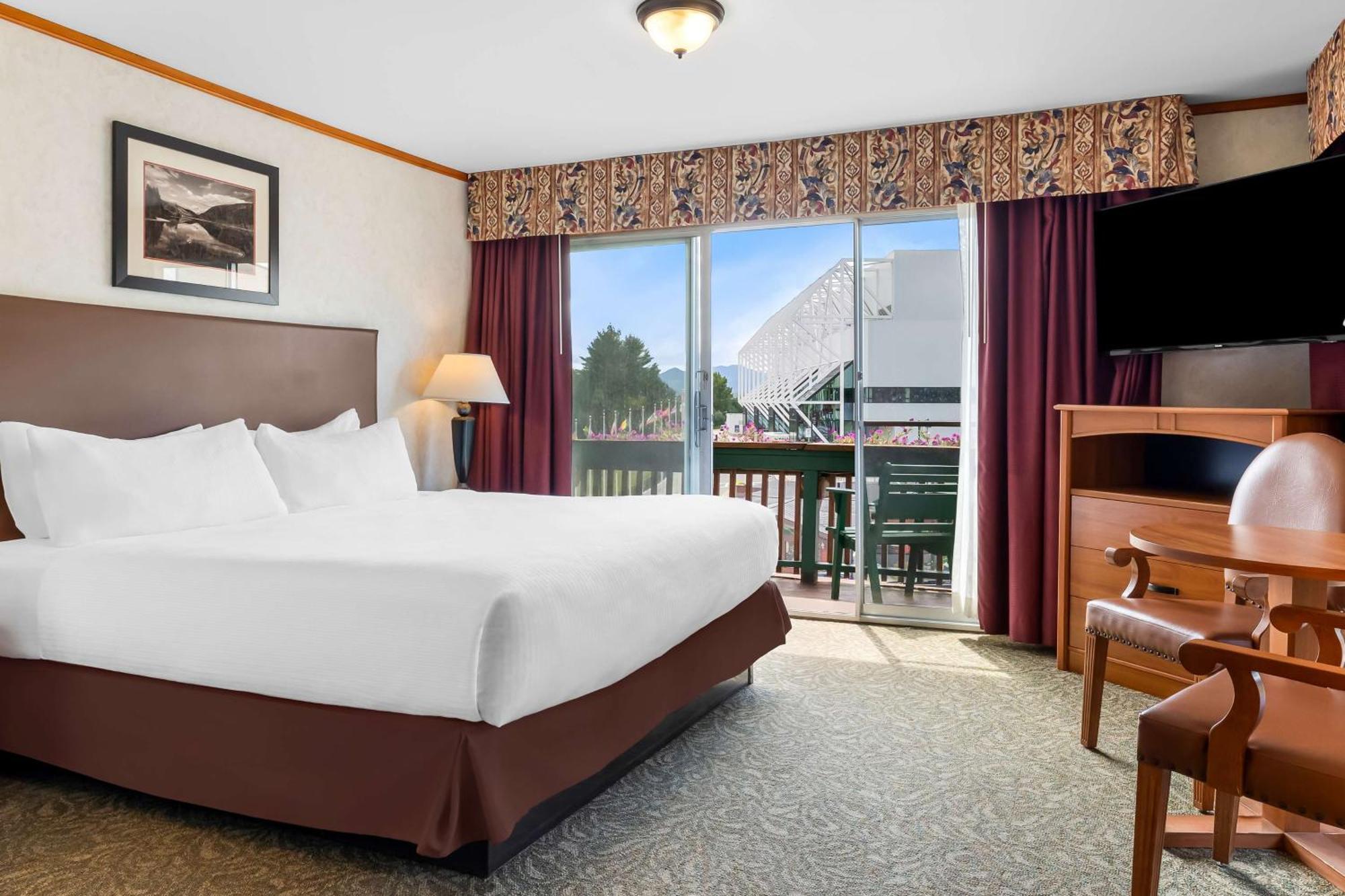 Best Western Adirondack Inn Lake Placid Exterior photo