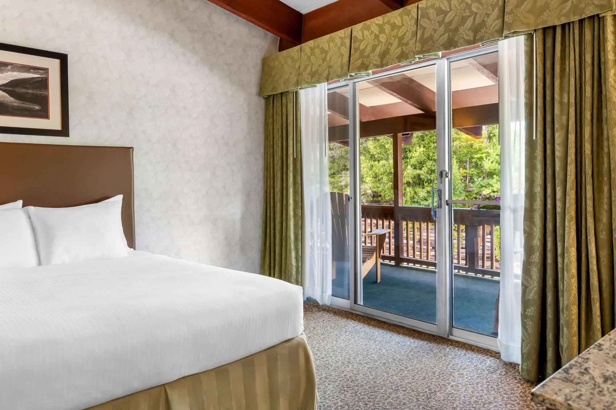 Best Western Adirondack Inn Lake Placid Exterior photo