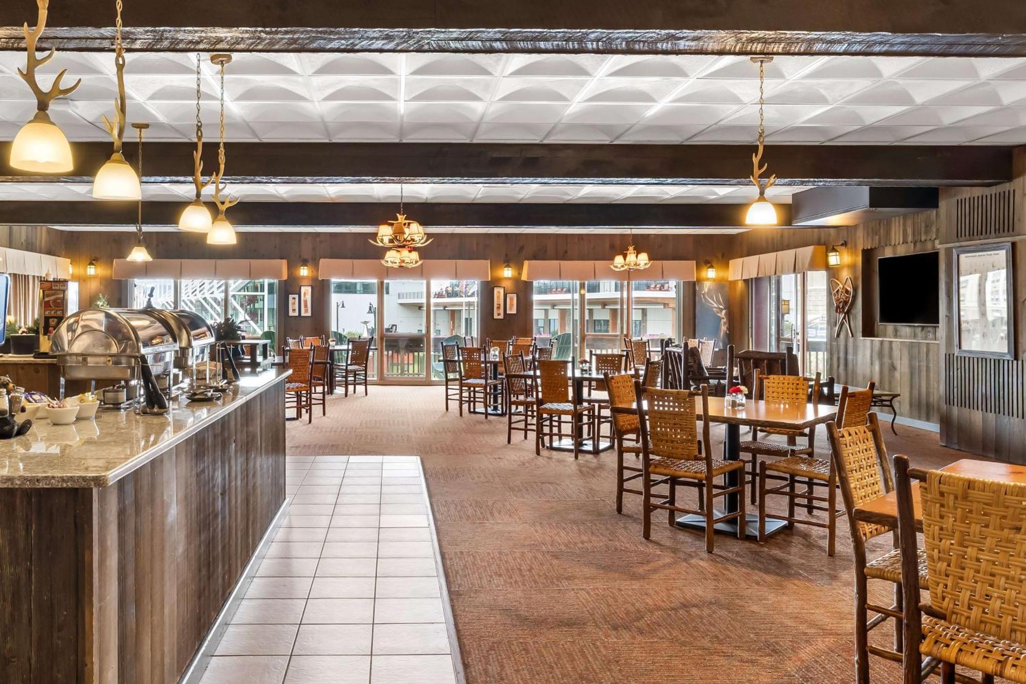 Best Western Adirondack Inn Lake Placid Exterior photo
