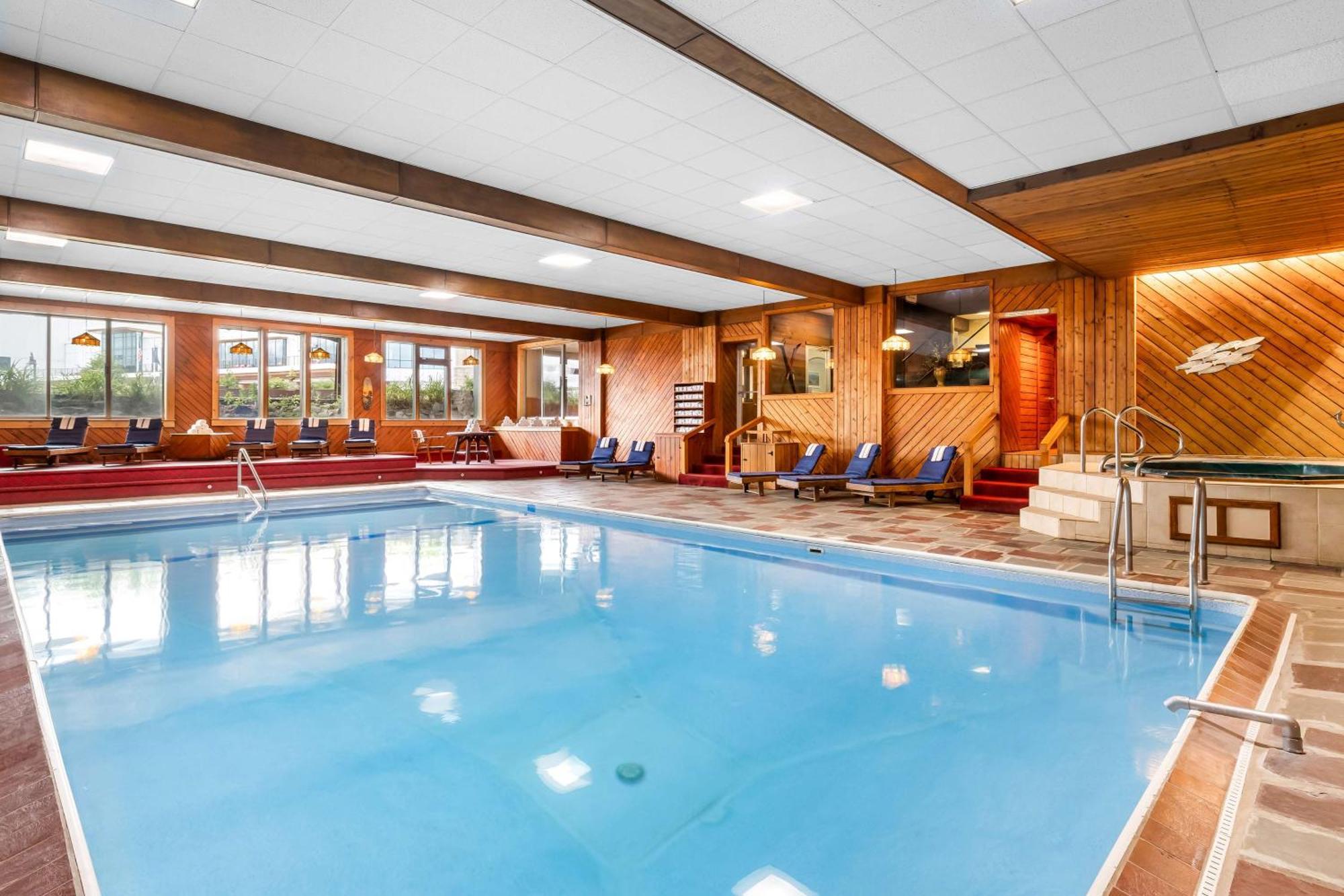 Best Western Adirondack Inn Lake Placid Exterior photo